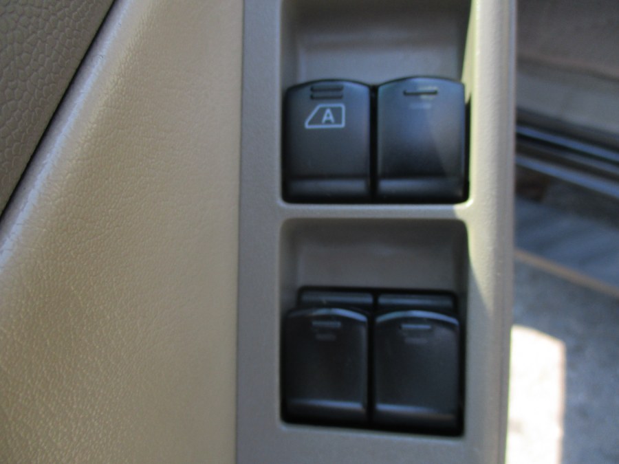 2013 Nissan Frontier SL 4x4, available for sale in Meriden, Connecticut | Cos Central Auto. Meriden, Connecticut 2013 Nissan Frontier SL 4x4, available for sale in Meriden, Connecticut | Cos Central Auto. Meriden, Connecticut