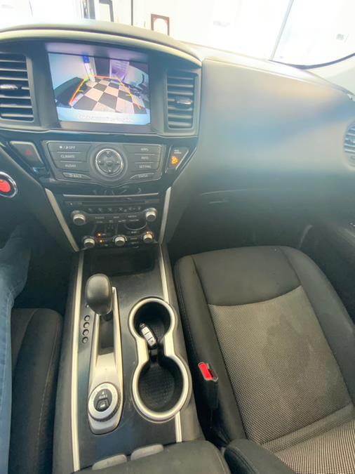 2017 Nissan Pathfinder 4x4 SL, available for sale in Hartford, Connecticut | Franklin Motors Auto Sales LLC. Hartford, Connecticut 2017 Nissan Pathfinder 4x4 SL, available for sale in Hartford, Connecticut | Franklin Motors Auto Sales LLC. Hartford, Connecticut