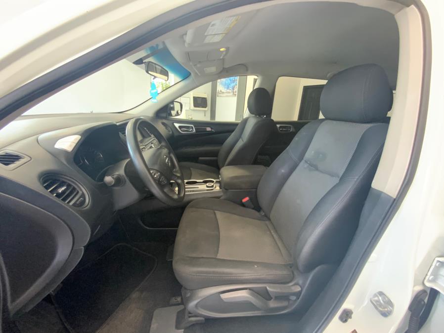 2017 Nissan Pathfinder 4x4 SL, available for sale in Hartford, Connecticut | Franklin Motors Auto Sales LLC. Hartford, Connecticut 2017 Nissan Pathfinder 4x4 SL, available for sale in Hartford, Connecticut | Franklin Motors Auto Sales LLC. Hartford, Connecticut