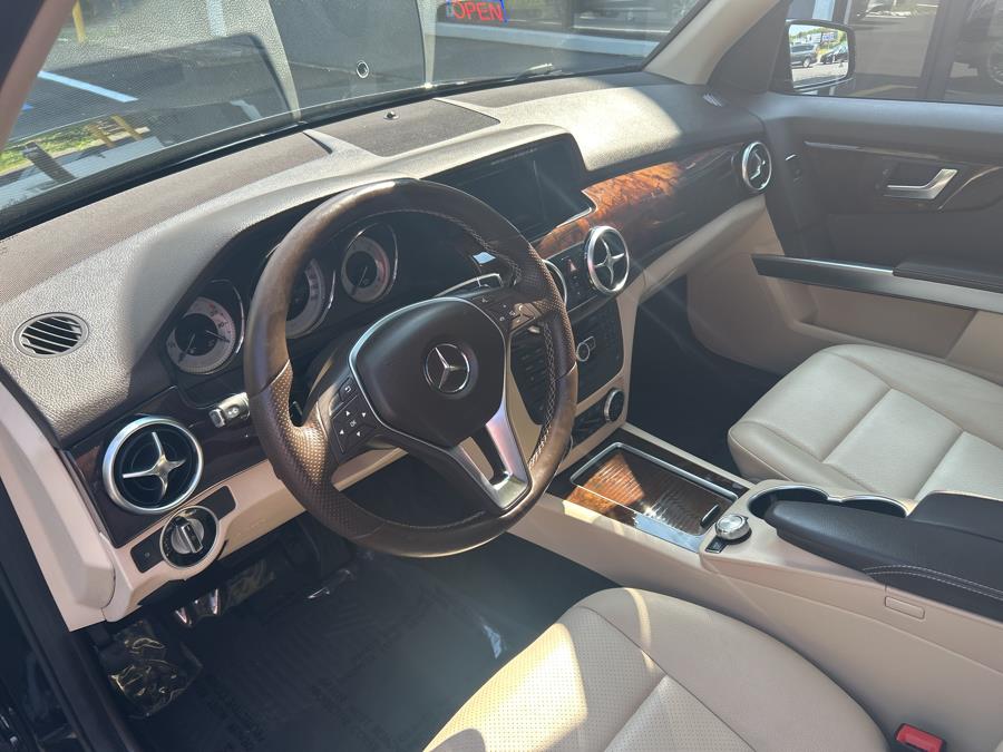 2015 Mercedes-Benz GLK-Class 4MATIC 4dr GLK 250 BlueTEC, available for sale in Middletown, Connecticut | Newfield Auto Sales. Middletown, Connecticut 2015 Mercedes-Benz GLK-Class 4MATIC 4dr GLK 250 BlueTEC, available for sale in Middletown, Connecticut | Newfield Auto Sales. Middletown, Connecticut