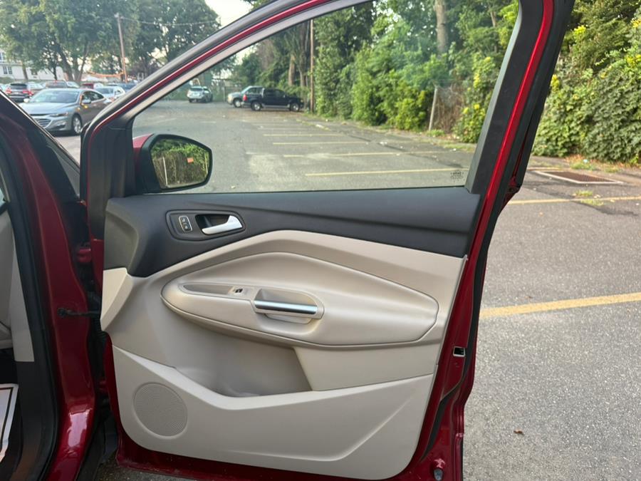 2018 Ford Escape SE FWD, available for sale in Philadelphia, Pennsylvania | Eugen's Auto Sales & Repairs. Philadelphia, Pennsylvania 2018 Ford Escape SE FWD, available for sale in Philadelphia, Pennsylvania | Eugen's Auto Sales & Repairs. Philadelphia, Pennsylvania