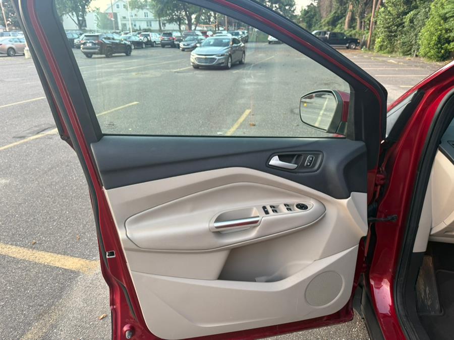 2018 Ford Escape SE FWD, available for sale in Philadelphia, Pennsylvania | Eugen's Auto Sales & Repairs. Philadelphia, Pennsylvania 2018 Ford Escape SE FWD, available for sale in Philadelphia, Pennsylvania | Eugen's Auto Sales & Repairs. Philadelphia, Pennsylvania