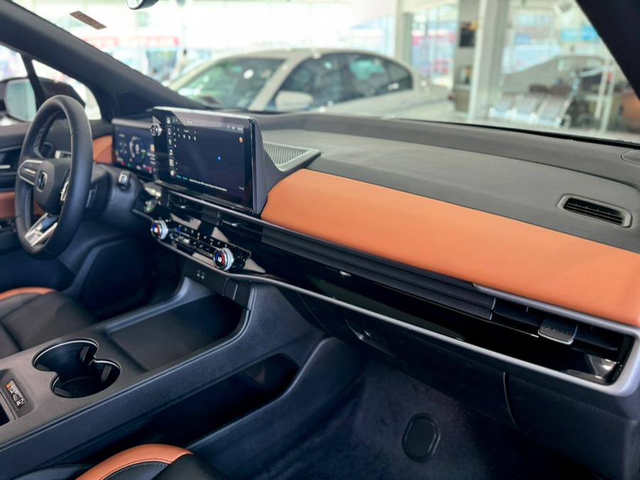 2025 Honda Prologue Elite AWD, available for sale in Franklin Square, New York | Luxury Motor Club. Franklin Square, New York 2025 Honda Prologue Elite AWD, available for sale in Franklin Square, New York | Luxury Motor Club. Franklin Square, New York