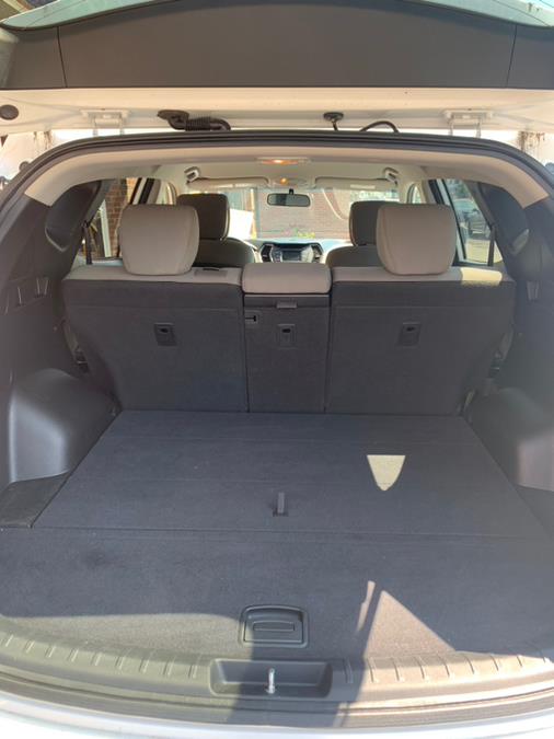 2018 Hyundai Santa Fe Sport 2.4L Auto AWD, available for sale in Clinton, Connecticut | M&M Motors International. Clinton, Connecticut 2018 Hyundai Santa Fe Sport 2.4L Auto AWD, available for sale in Clinton, Connecticut | M&M Motors International. Clinton, Connecticut