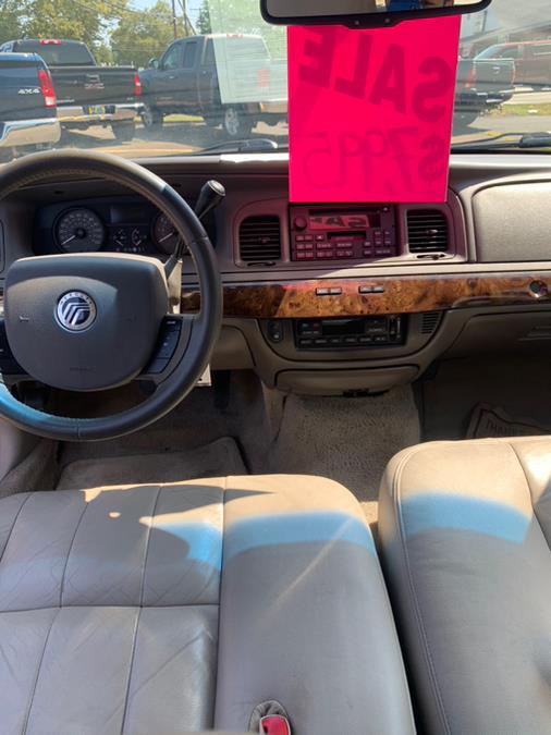 2010 Mercury Grand Marquis 4dr Sdn LS, available for sale in Clinton, Connecticut | M&M Motors International. Clinton, Connecticut 2010 Mercury Grand Marquis 4dr Sdn LS, available for sale in Clinton, Connecticut | M&M Motors International. Clinton, Connecticut