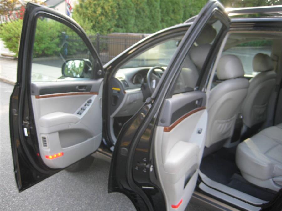 2011 Hyundai Veracruz GLS 4dr Crossover, available for sale in Massapequa, New York | Rite Choice Auto Inc.. Massapequa, New York 2011 Hyundai Veracruz GLS 4dr Crossover, available for sale in Massapequa, New York | Rite Choice Auto Inc.. Massapequa, New York