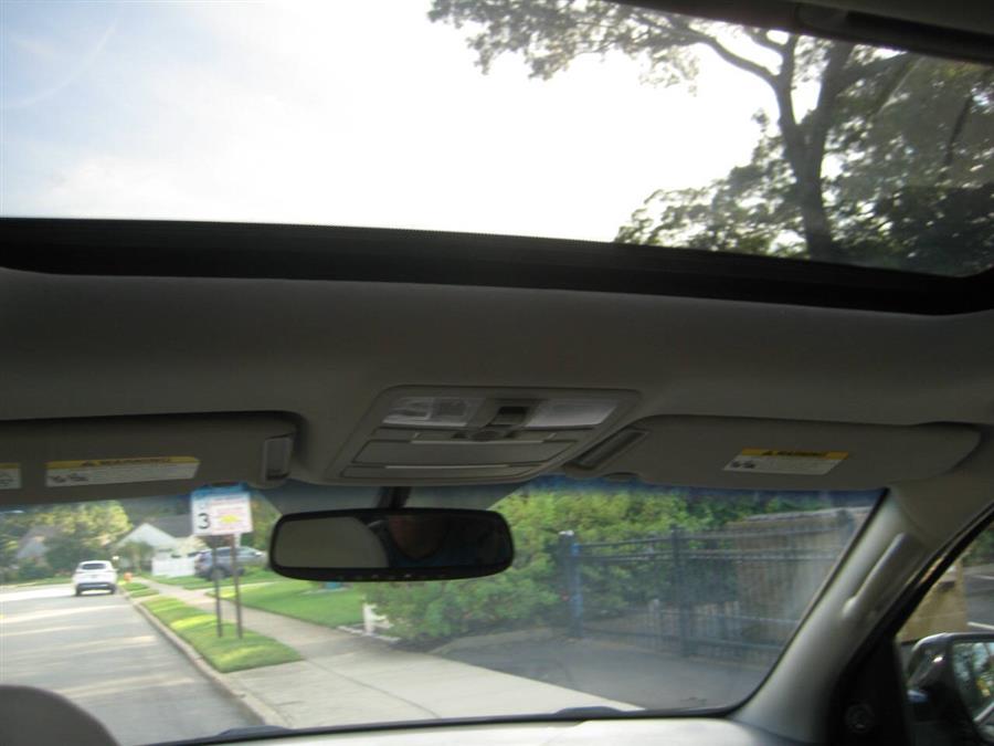 2011 Hyundai Veracruz GLS 4dr Crossover, available for sale in Massapequa, New York | Rite Choice Auto Inc.. Massapequa, New York 2011 Hyundai Veracruz GLS 4dr Crossover, available for sale in Massapequa, New York | Rite Choice Auto Inc.. Massapequa, New York
