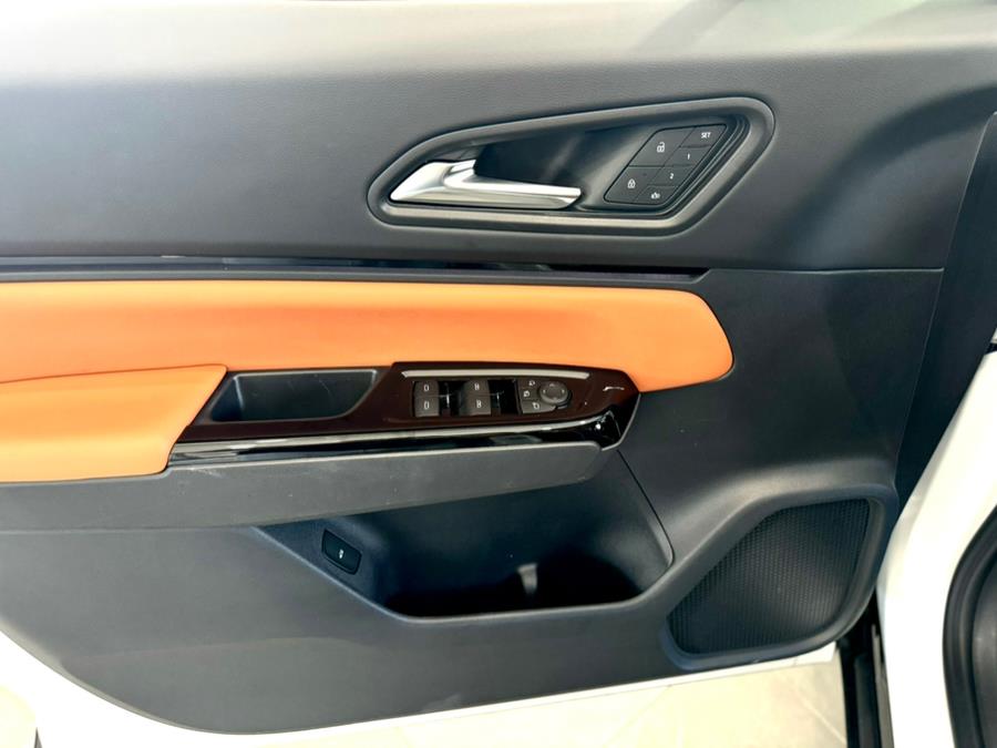 2025 Honda Prologue Elite AWD, available for sale in Franklin Square, New York | Luxury Motor Club. Franklin Square, New York 2025 Honda Prologue Elite AWD, available for sale in Franklin Square, New York | Luxury Motor Club. Franklin Square, New York