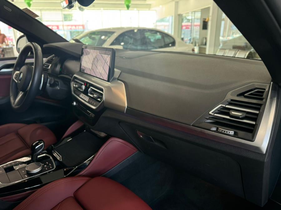 2025 BMW X4 xDrive30i Sports Activity Coupe, available for sale in Franklin Square, New York | Luxury Motor Club. Franklin Square, New York 2025 BMW X4 xDrive30i Sports Activity Coupe, available for sale in Franklin Square, New York | Luxury Motor Club. Franklin Square, New York