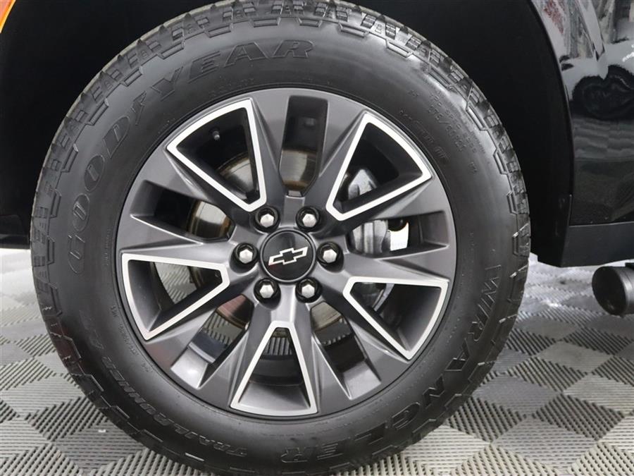 2021 Chevrolet Tahoe Z71 photo 21