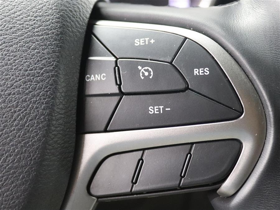 2020 Jeep Grand Cherokee LAREDO, available for sale in Paterson, New Jersey | Fast Track Motors. Paterson, New Jersey 2020 Jeep Grand Cherokee LAREDO, available for sale in Paterson, New Jersey | Fast Track Motors. Paterson, New Jersey