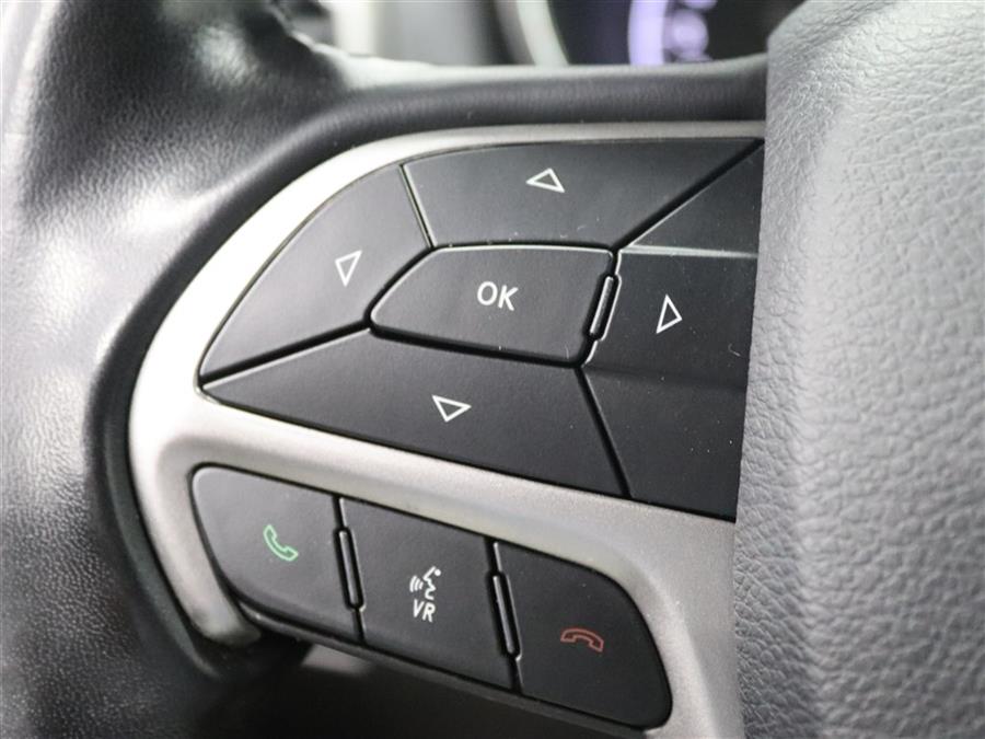 2020 Jeep Grand Cherokee LAREDO, available for sale in Paterson, New Jersey | Fast Track Motors. Paterson, New Jersey 2020 Jeep Grand Cherokee LAREDO, available for sale in Paterson, New Jersey | Fast Track Motors. Paterson, New Jersey