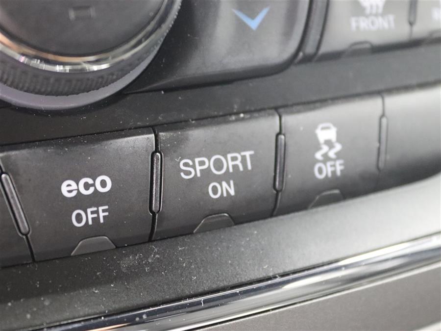 2020 Jeep Grand Cherokee LAREDO, available for sale in Paterson, New Jersey | Fast Track Motors. Paterson, New Jersey 2020 Jeep Grand Cherokee LAREDO, available for sale in Paterson, New Jersey | Fast Track Motors. Paterson, New Jersey