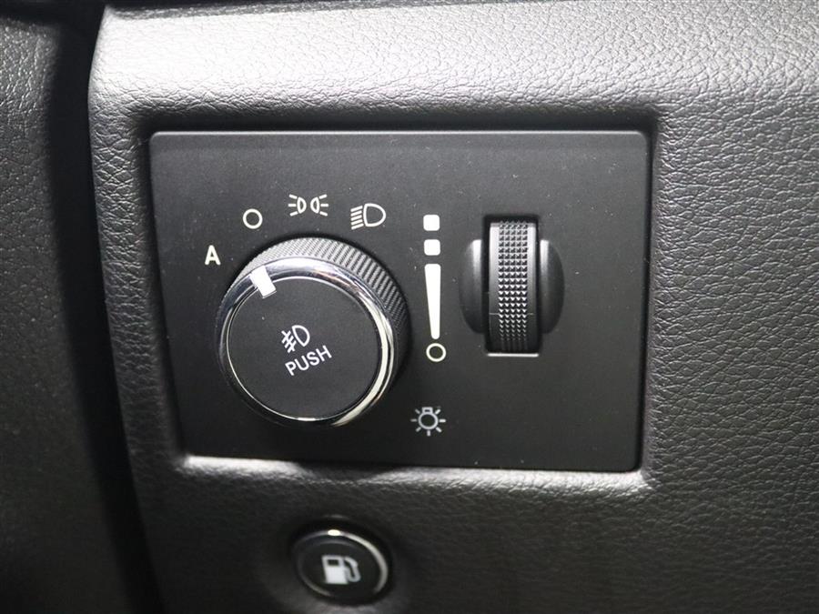 2020 Jeep Grand Cherokee LAREDO, available for sale in Paterson, New Jersey | Fast Track Motors. Paterson, New Jersey 2020 Jeep Grand Cherokee LAREDO, available for sale in Paterson, New Jersey | Fast Track Motors. Paterson, New Jersey