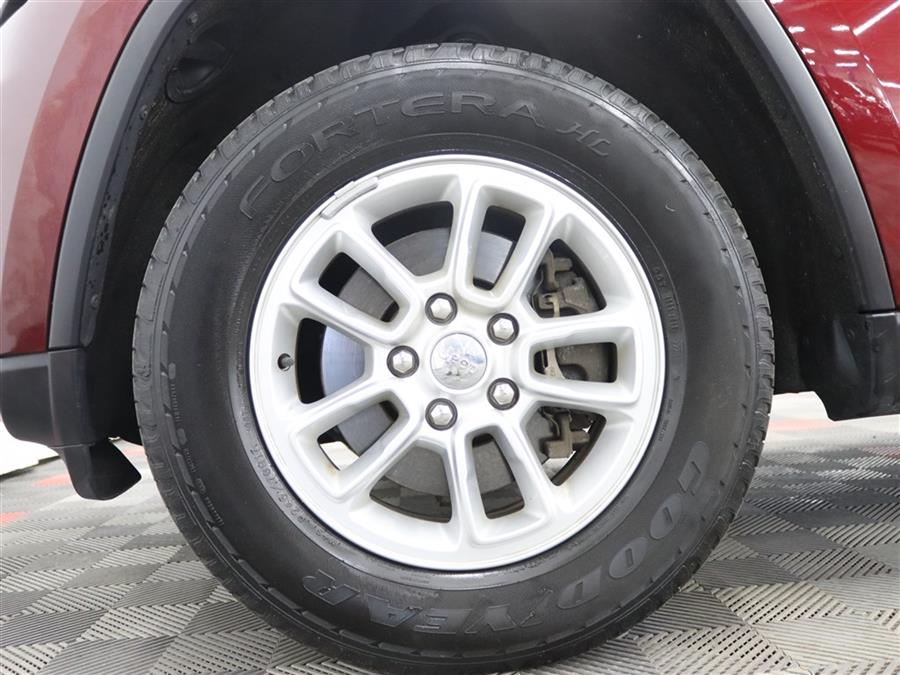 2020 Jeep Grand Cherokee LAREDO, available for sale in Paterson, New Jersey | Fast Track Motors. Paterson, New Jersey 2020 Jeep Grand Cherokee LAREDO, available for sale in Paterson, New Jersey | Fast Track Motors. Paterson, New Jersey