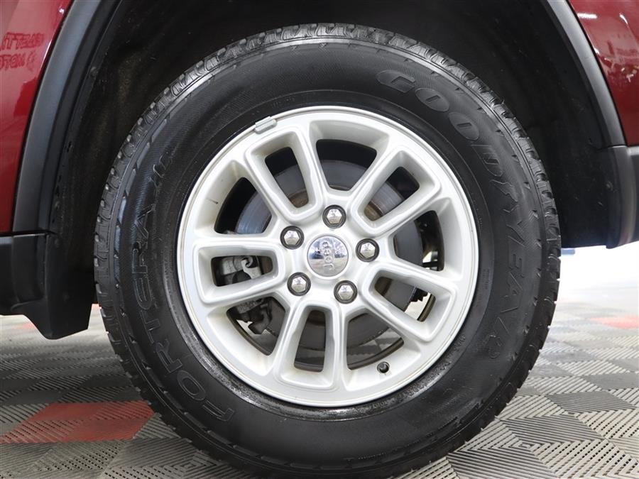 2020 Jeep Grand Cherokee LAREDO, available for sale in Paterson, New Jersey | Fast Track Motors. Paterson, New Jersey 2020 Jeep Grand Cherokee LAREDO, available for sale in Paterson, New Jersey | Fast Track Motors. Paterson, New Jersey