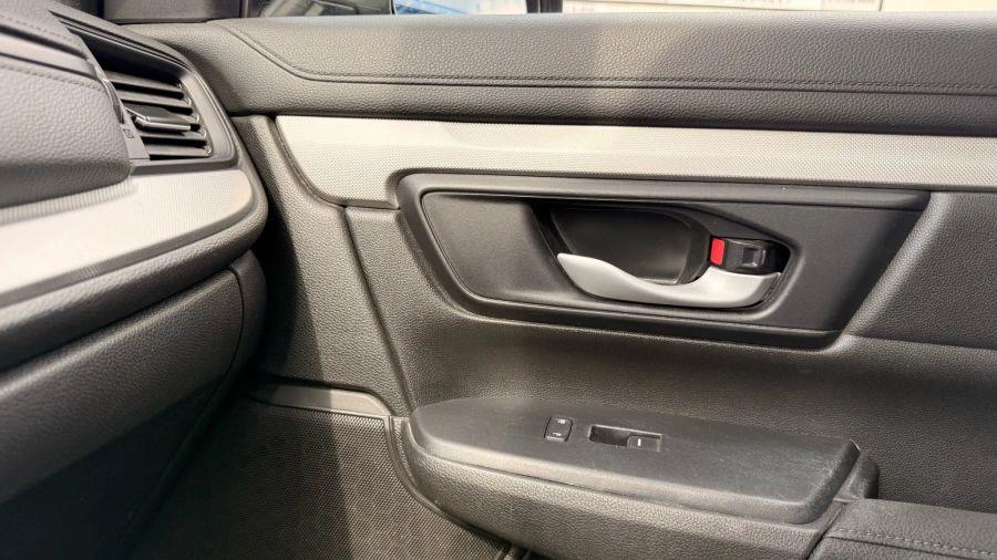 2021 Honda Cr-v LX Sport Utility 4D, available for sale in Linden, New Jersey | Route 27 Auto Mall. Linden, New Jersey 2021 Honda Cr-v LX Sport Utility 4D, available for sale in Linden, New Jersey | Route 27 Auto Mall. Linden, New Jersey