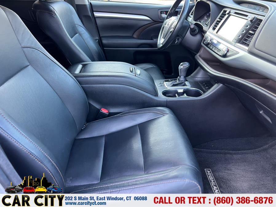 2018 Toyota Highlander XLE V6 AWD (Natl), available for sale in East Windsor, Connecticut | Car City LLC. East Windsor, Connecticut 2018 Toyota Highlander XLE V6 AWD (Natl), available for sale in East Windsor, Connecticut | Car City LLC. East Windsor, Connecticut