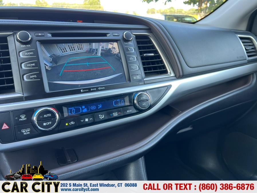 2018 Toyota Highlander XLE V6 AWD (Natl), available for sale in East Windsor, Connecticut | Car City LLC. East Windsor, Connecticut 2018 Toyota Highlander XLE V6 AWD (Natl), available for sale in East Windsor, Connecticut | Car City LLC. East Windsor, Connecticut