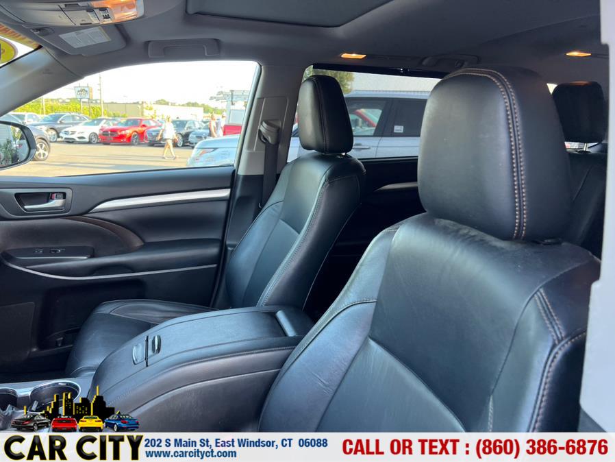 2018 Toyota Highlander XLE V6 AWD (Natl), available for sale in East Windsor, Connecticut | Car City LLC. East Windsor, Connecticut 2018 Toyota Highlander XLE V6 AWD (Natl), available for sale in East Windsor, Connecticut | Car City LLC. East Windsor, Connecticut