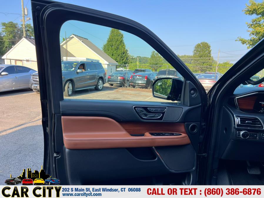 2018 Lincoln Navigator 4x4 Reserve, available for sale in East Windsor, Connecticut | Car City LLC. East Windsor, Connecticut 2018 Lincoln Navigator 4x4 Reserve, available for sale in East Windsor, Connecticut | Car City LLC. East Windsor, Connecticut