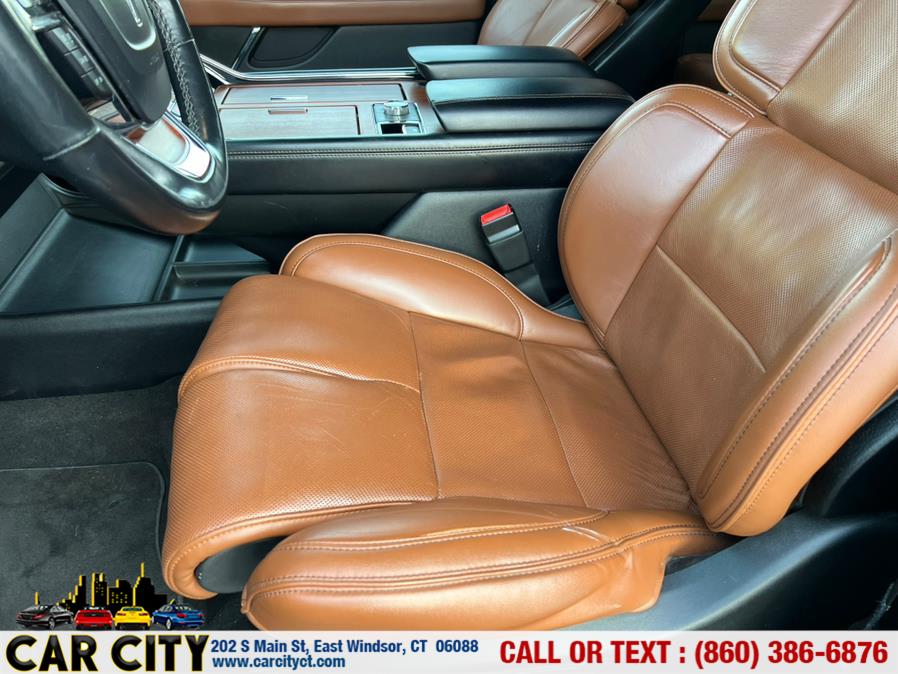2018 Lincoln Navigator 4x4 Reserve, available for sale in East Windsor, Connecticut | Car City LLC. East Windsor, Connecticut 2018 Lincoln Navigator 4x4 Reserve, available for sale in East Windsor, Connecticut | Car City LLC. East Windsor, Connecticut