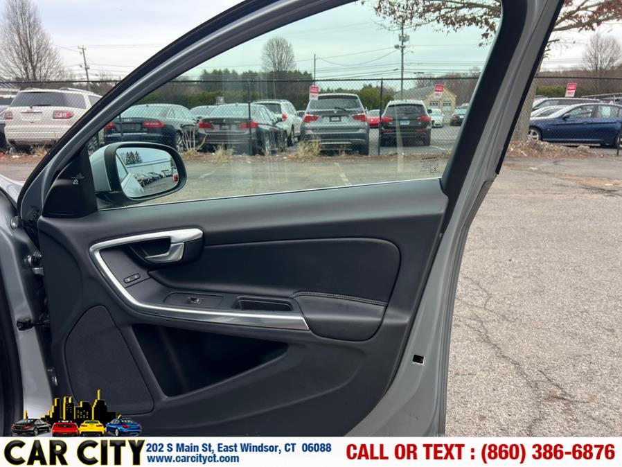 2013 Volvo S60 4dr Sdn T5 Premier AWD, available for sale in East Windsor, Connecticut | Car City LLC. East Windsor, Connecticut 2013 Volvo S60 4dr Sdn T5 Premier AWD, available for sale in East Windsor, Connecticut | Car City LLC. East Windsor, Connecticut