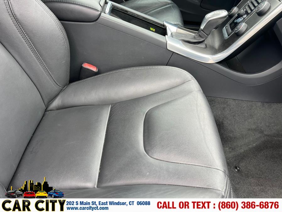 2013 Volvo S60 4dr Sdn T5 Premier AWD, available for sale in East Windsor, Connecticut | Car City LLC. East Windsor, Connecticut 2013 Volvo S60 4dr Sdn T5 Premier AWD, available for sale in East Windsor, Connecticut | Car City LLC. East Windsor, Connecticut