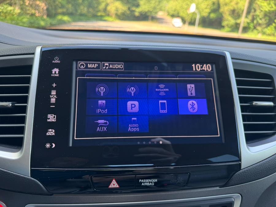 2017 Honda Ridgeline RTL-T 4x4 Crew Cab 5.3'' Bed, available for sale in New Britain, Connecticut | Supreme Automotive. New Britain, Connecticut 2017 Honda Ridgeline RTL-T 4x4 Crew Cab 5.3'' Bed, available for sale in New Britain, Connecticut | Supreme Automotive. New Britain, Connecticut