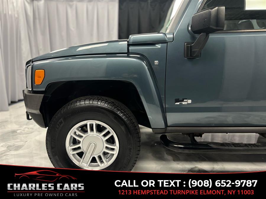 2006 Hummer H3 Luxury, available for sale in Elmont, New York | Charles Cars. Elmont, New York 2006 Hummer H3 Luxury, available for sale in Elmont, New York | Charles Cars. Elmont, New York