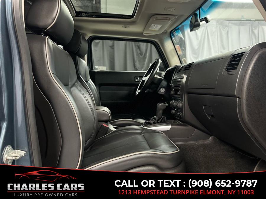 2006 Hummer H3 Luxury, available for sale in Elmont, New York | Charles Cars. Elmont, New York 2006 Hummer H3 Luxury, available for sale in Elmont, New York | Charles Cars. Elmont, New York