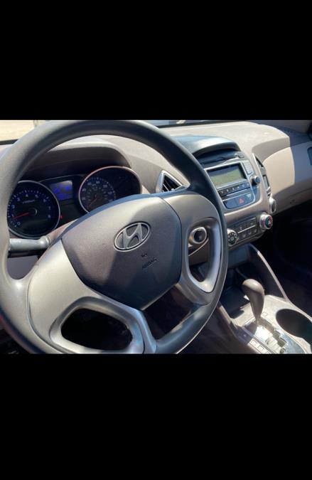 2010 Hyundai Tucson FWD 4dr I4 Auto GLS, available for sale in East Windsor, Connecticut | STS Automotive. East Windsor, Connecticut 2010 Hyundai Tucson FWD 4dr I4 Auto GLS, available for sale in East Windsor, Connecticut | STS Automotive. East Windsor, Connecticut