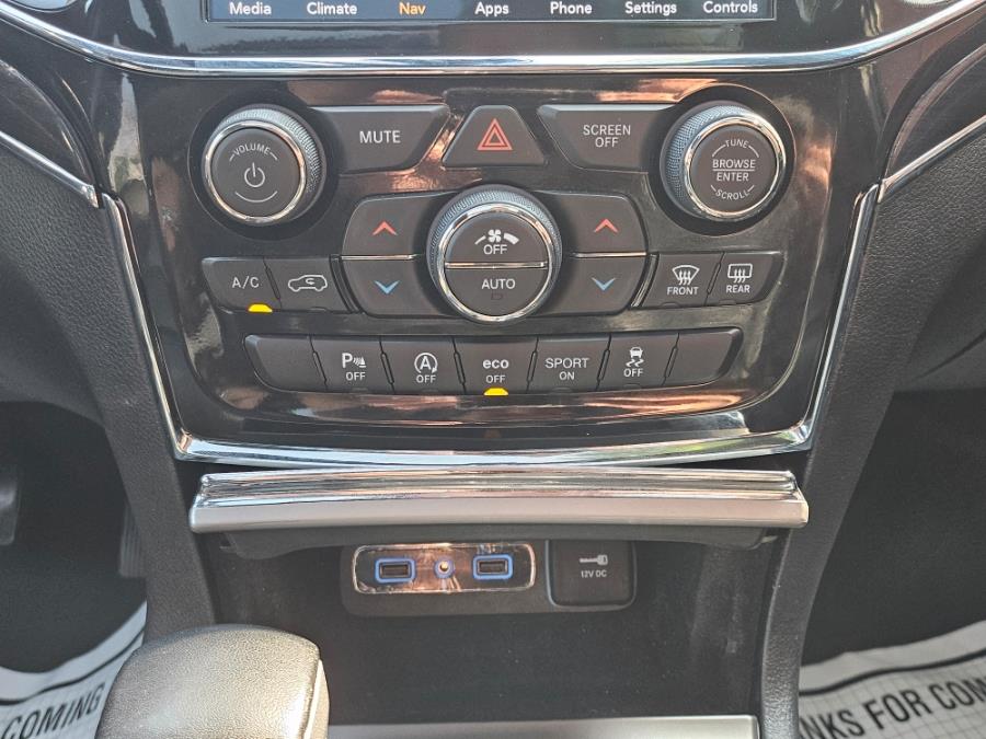 2021 Jeep Grand Cherokee Overland 4x4, available for sale in Paterson, New Jersey | Champion of Paterson. Paterson, New Jersey 2021 Jeep Grand Cherokee Overland 4x4, available for sale in Paterson, New Jersey | Champion of Paterson. Paterson, New Jersey