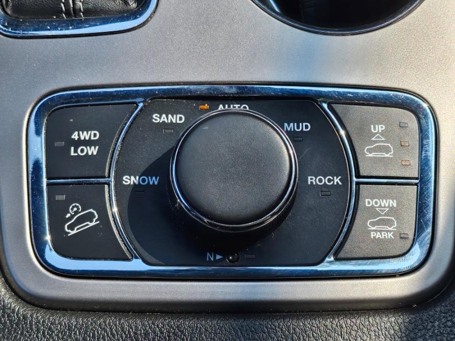 2021 Jeep Grand Cherokee Overland 4x4, available for sale in Paterson, New Jersey | Champion of Paterson. Paterson, New Jersey 2021 Jeep Grand Cherokee Overland 4x4, available for sale in Paterson, New Jersey | Champion of Paterson. Paterson, New Jersey