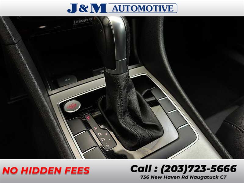 2020 Volkswagen Passat 2.0T SE, available for sale in Naugatuck, Connecticut | J&M Automotive Sls&Svc LLC. Naugatuck, Connecticut 2020 Volkswagen Passat 2.0T SE, available for sale in Naugatuck, Connecticut | J&M Automotive Sls&Svc LLC. Naugatuck, Connecticut