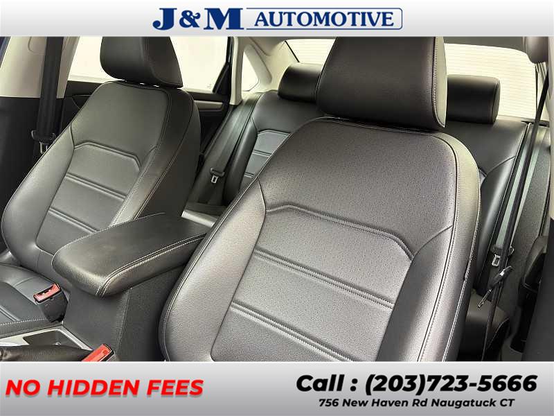 2020 Volkswagen Passat 2.0T SE, available for sale in Naugatuck, Connecticut | J&M Automotive Sls&Svc LLC. Naugatuck, Connecticut 2020 Volkswagen Passat 2.0T SE, available for sale in Naugatuck, Connecticut | J&M Automotive Sls&Svc LLC. Naugatuck, Connecticut