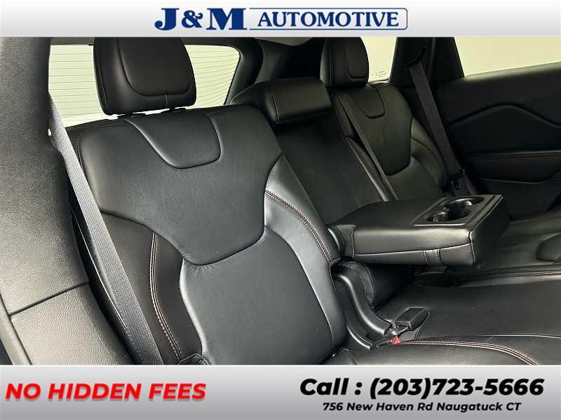 2016 Jeep Cherokee Trailhawk, available for sale in Naugatuck, Connecticut | J&M Automotive Sls&Svc LLC. Naugatuck, Connecticut 2016 Jeep Cherokee Trailhawk, available for sale in Naugatuck, Connecticut | J&M Automotive Sls&Svc LLC. Naugatuck, Connecticut