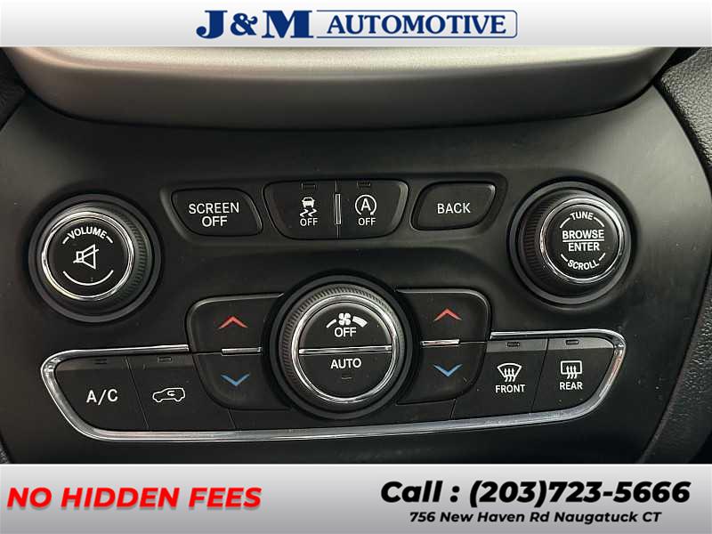 2016 Jeep Cherokee Trailhawk, available for sale in Naugatuck, Connecticut | J&M Automotive Sls&Svc LLC. Naugatuck, Connecticut 2016 Jeep Cherokee Trailhawk, available for sale in Naugatuck, Connecticut | J&M Automotive Sls&Svc LLC. Naugatuck, Connecticut