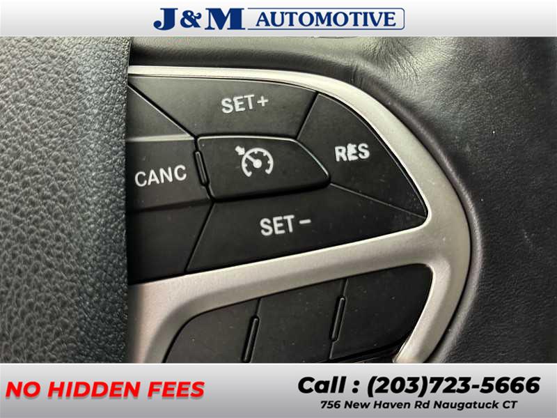2016 Jeep Cherokee Trailhawk, available for sale in Naugatuck, Connecticut | J&M Automotive Sls&Svc LLC. Naugatuck, Connecticut 2016 Jeep Cherokee Trailhawk, available for sale in Naugatuck, Connecticut | J&M Automotive Sls&Svc LLC. Naugatuck, Connecticut
