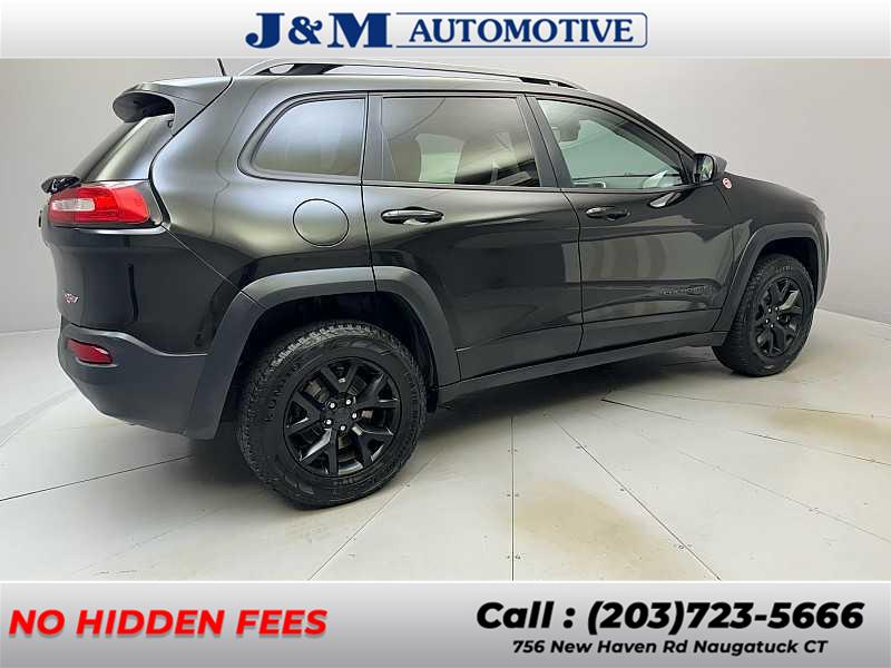2016 Jeep Cherokee Trailhawk, available for sale in Naugatuck, Connecticut | J&M Automotive Sls&Svc LLC. Naugatuck, Connecticut 2016 Jeep Cherokee Trailhawk, available for sale in Naugatuck, Connecticut | J&M Automotive Sls&Svc LLC. Naugatuck, Connecticut