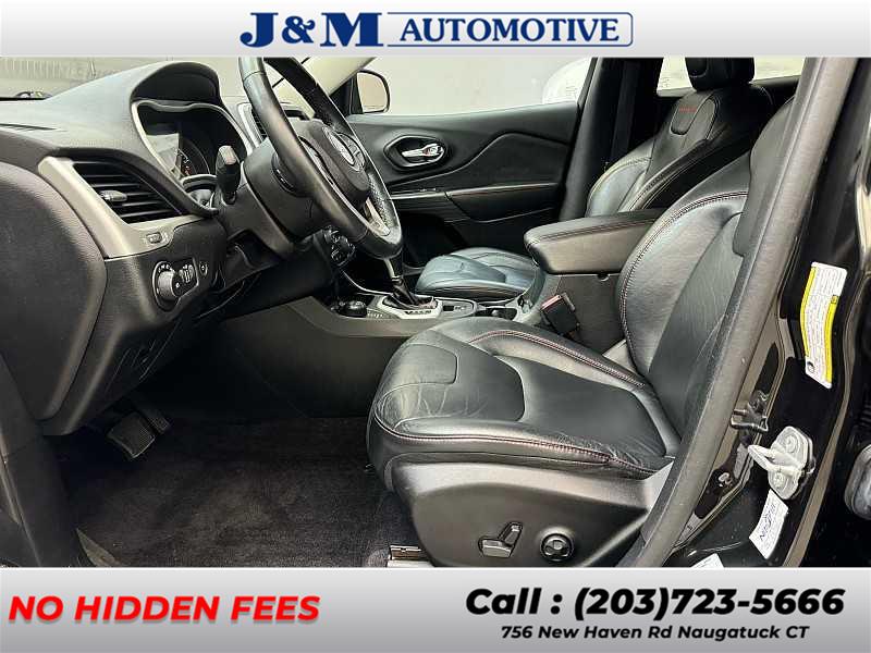 2016 Jeep Cherokee Trailhawk, available for sale in Naugatuck, Connecticut | J&M Automotive Sls&Svc LLC. Naugatuck, Connecticut 2016 Jeep Cherokee Trailhawk, available for sale in Naugatuck, Connecticut | J&M Automotive Sls&Svc LLC. Naugatuck, Connecticut