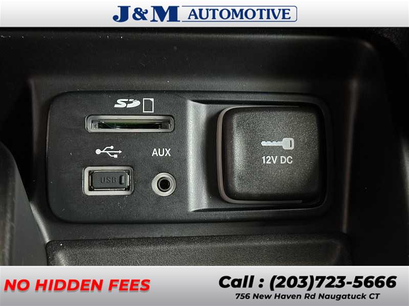 2016 Jeep Cherokee Trailhawk, available for sale in Naugatuck, Connecticut | J&M Automotive Sls&Svc LLC. Naugatuck, Connecticut 2016 Jeep Cherokee Trailhawk, available for sale in Naugatuck, Connecticut | J&M Automotive Sls&Svc LLC. Naugatuck, Connecticut