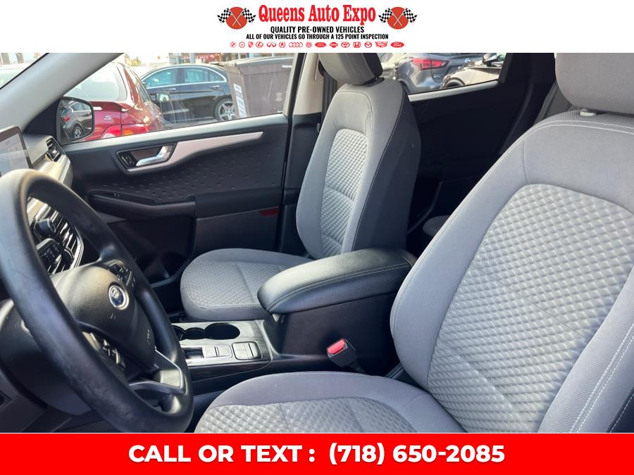 2020 Ford Escape SE AWD, available for sale in Woodside, New York | Queens Auto Expo. Woodside, New York 2020 Ford Escape SE AWD, available for sale in Woodside, New York | Queens Auto Expo. Woodside, New York