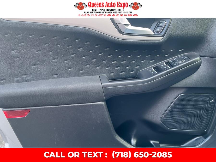 2020 Ford Escape SE AWD, available for sale in Woodside, New York | Queens Auto Expo. Woodside, New York 2020 Ford Escape SE AWD, available for sale in Woodside, New York | Queens Auto Expo. Woodside, New York