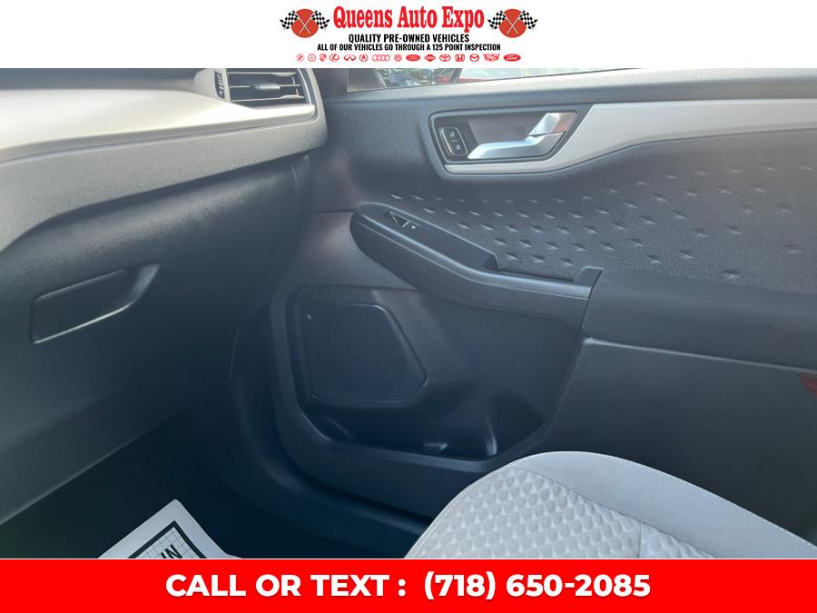 2020 Ford Escape SE AWD, available for sale in Woodside, New York | Queens Auto Expo. Woodside, New York 2020 Ford Escape SE AWD, available for sale in Woodside, New York | Queens Auto Expo. Woodside, New York