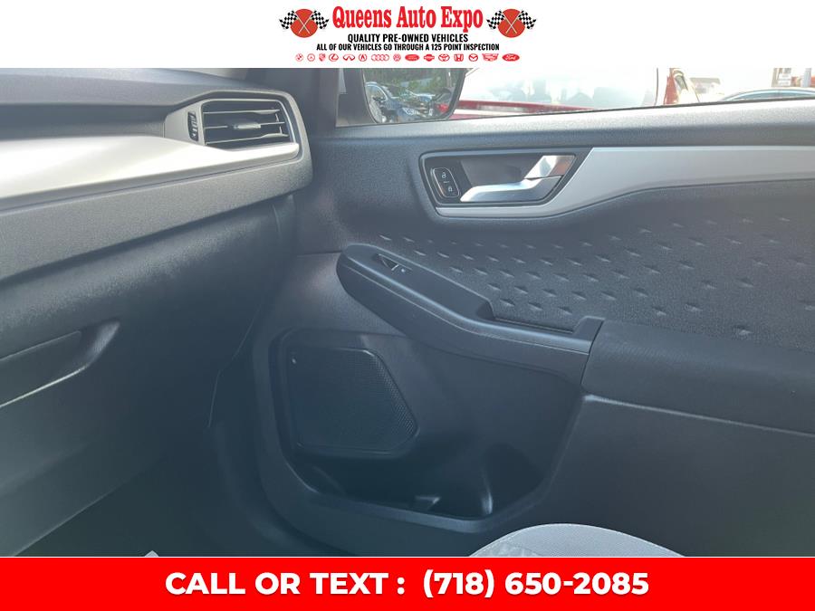 2020 Ford Escape SE AWD, available for sale in Woodside, New York | Queens Auto Expo. Woodside, New York 2020 Ford Escape SE AWD, available for sale in Woodside, New York | Queens Auto Expo. Woodside, New York