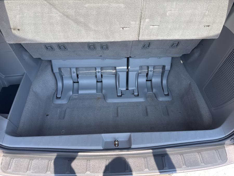 2011 Toyota Sienna 5dr 7-Pass Van V6 XLE FWD Limited, available for sale in Waterbury, Connecticut | National Auto Brokers, Inc.. Waterbury, Connecticut 2011 Toyota Sienna 5dr 7-Pass Van V6 XLE FWD Limited, available for sale in Waterbury, Connecticut | National Auto Brokers, Inc.. Waterbury, Connecticut
