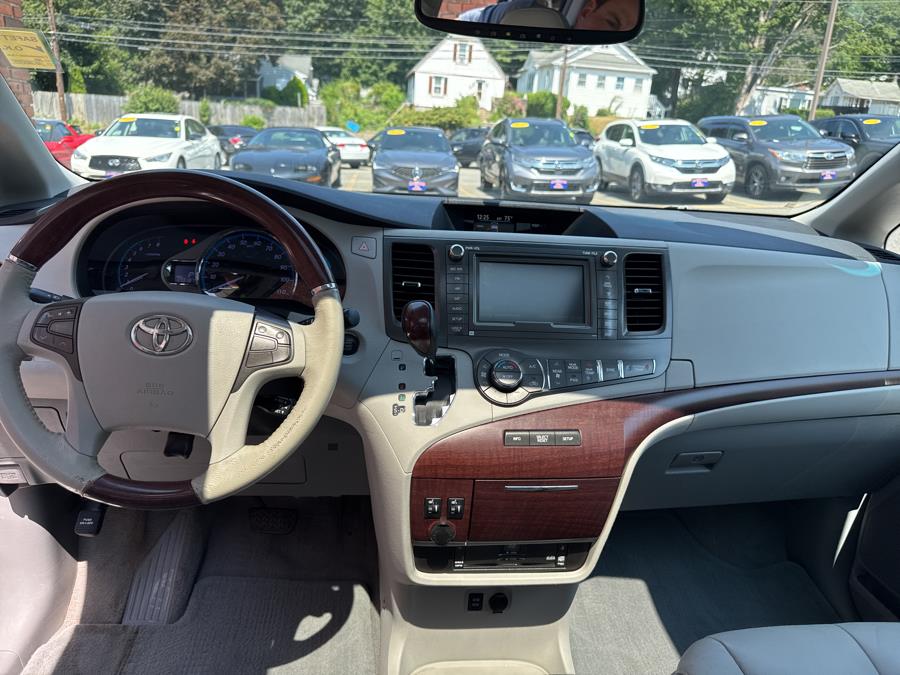 2011 Toyota Sienna 5dr 7-Pass Van V6 XLE FWD Limited, available for sale in Waterbury, Connecticut | National Auto Brokers, Inc.. Waterbury, Connecticut 2011 Toyota Sienna 5dr 7-Pass Van V6 XLE FWD Limited, available for sale in Waterbury, Connecticut | National Auto Brokers, Inc.. Waterbury, Connecticut