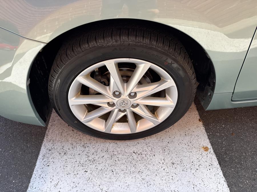 2014 Toyota Prius V 5dr Wgn Two, available for sale in Waterbury, Connecticut | National Auto Brokers, Inc.. Waterbury, Connecticut 2014 Toyota Prius V 5dr Wgn Two, available for sale in Waterbury, Connecticut | National Auto Brokers, Inc.. Waterbury, Connecticut