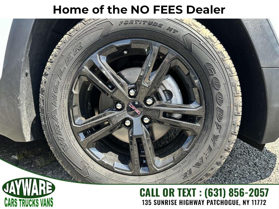 2022 GMC Terrain AWD 4dr AT4, available for sale in Patchogue, New York | Jayware Cars Trucks Vans. Patchogue, New York 2022 GMC Terrain AWD 4dr AT4, available for sale in Patchogue, New York | Jayware Cars Trucks Vans. Patchogue, New York